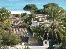 Strandnahes Ferienhaus mit Terrasse